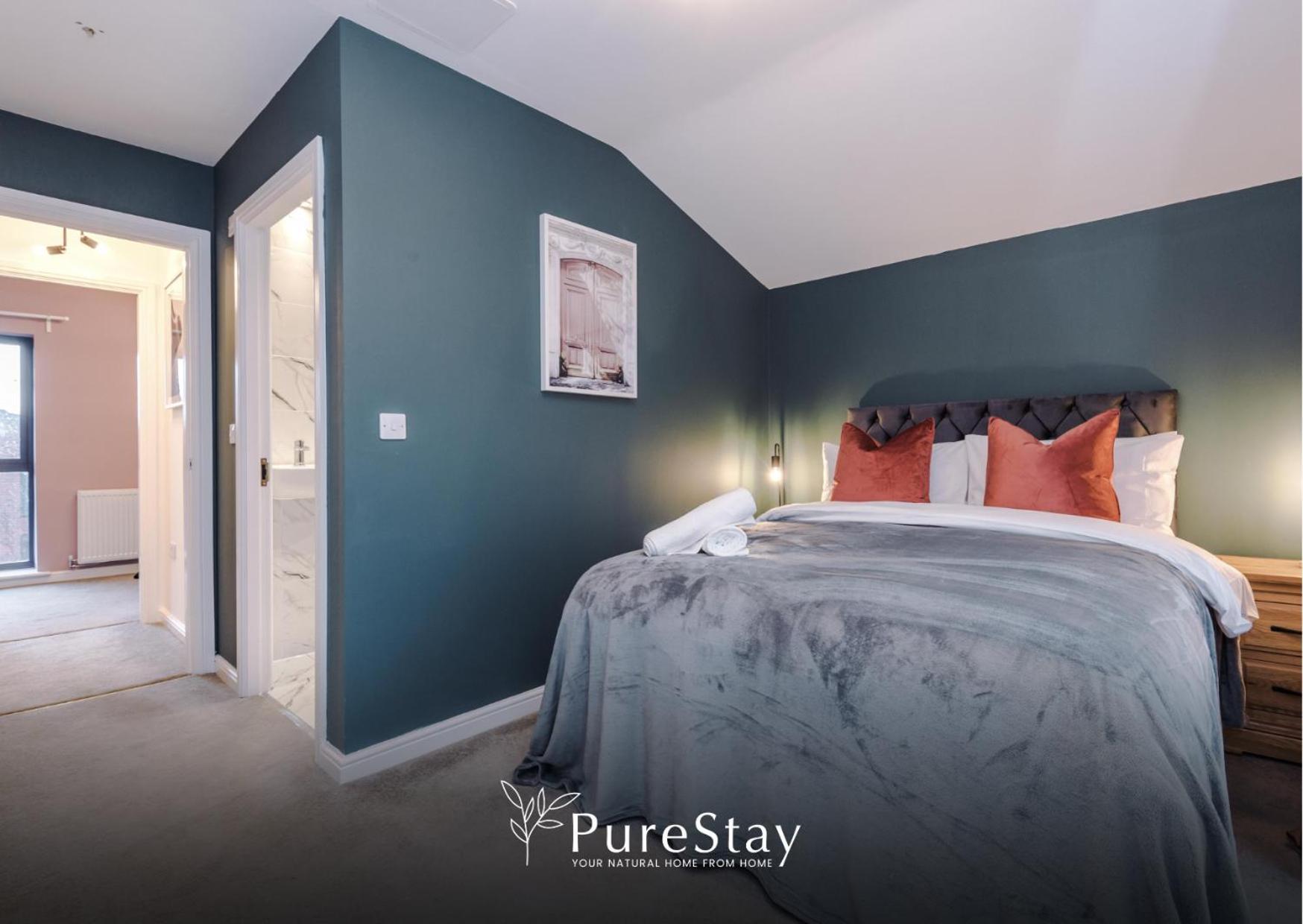 Holiday home Purestay Manchester: Five-bedroom House With Free Parking